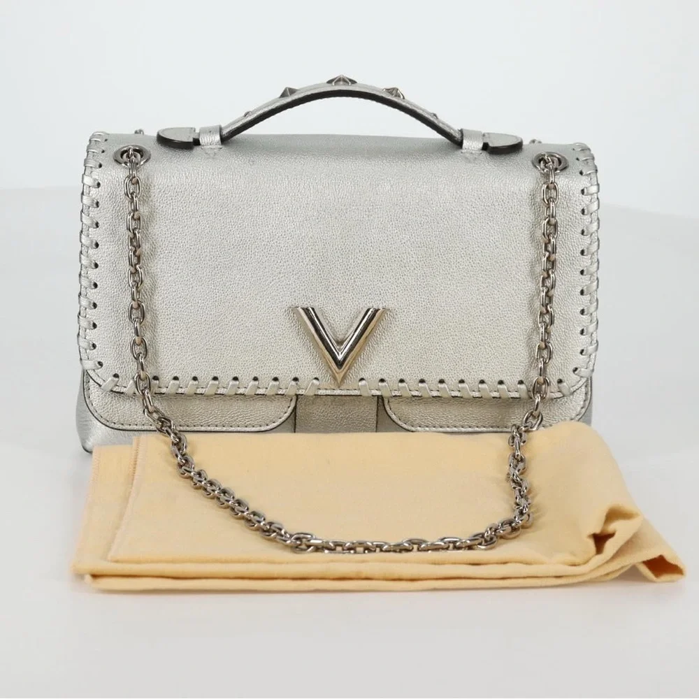 Louis Vuitton Cuir Plume Ecume Very Chain Bag Argent silver 3 way bag